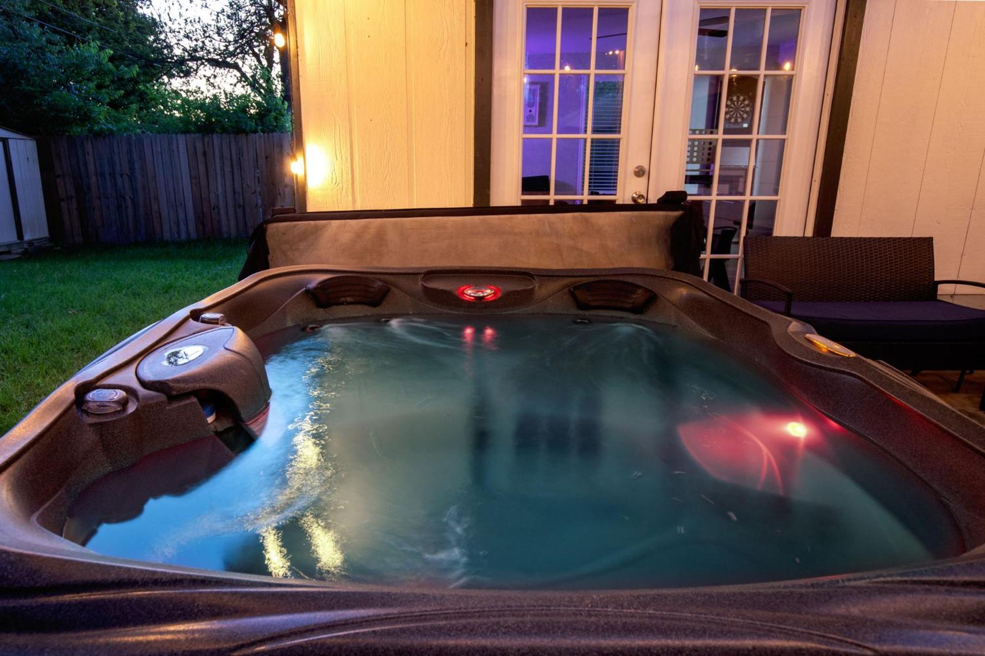 Cozy 3 Bedroom With Hot Tub 2 Min Away From Lackland San Antonio Luaran gambar